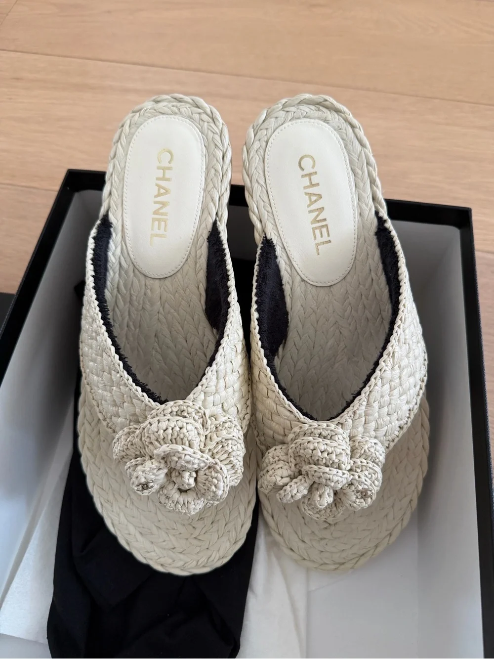 Chanel 2023 Interlocking CC Logo Espadrilles Women's Size: 10 | IT 40 NWT IN BOX